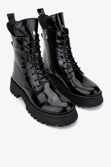  Valmenti Kadın . Siyah Rugan Casual Bot