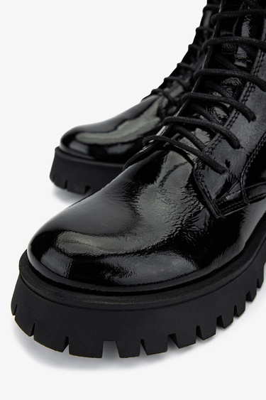  Valmenti Kadın . Siyah Rugan Casual Bot