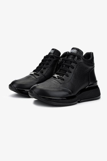  Valmenti Kadın . Casual Bot