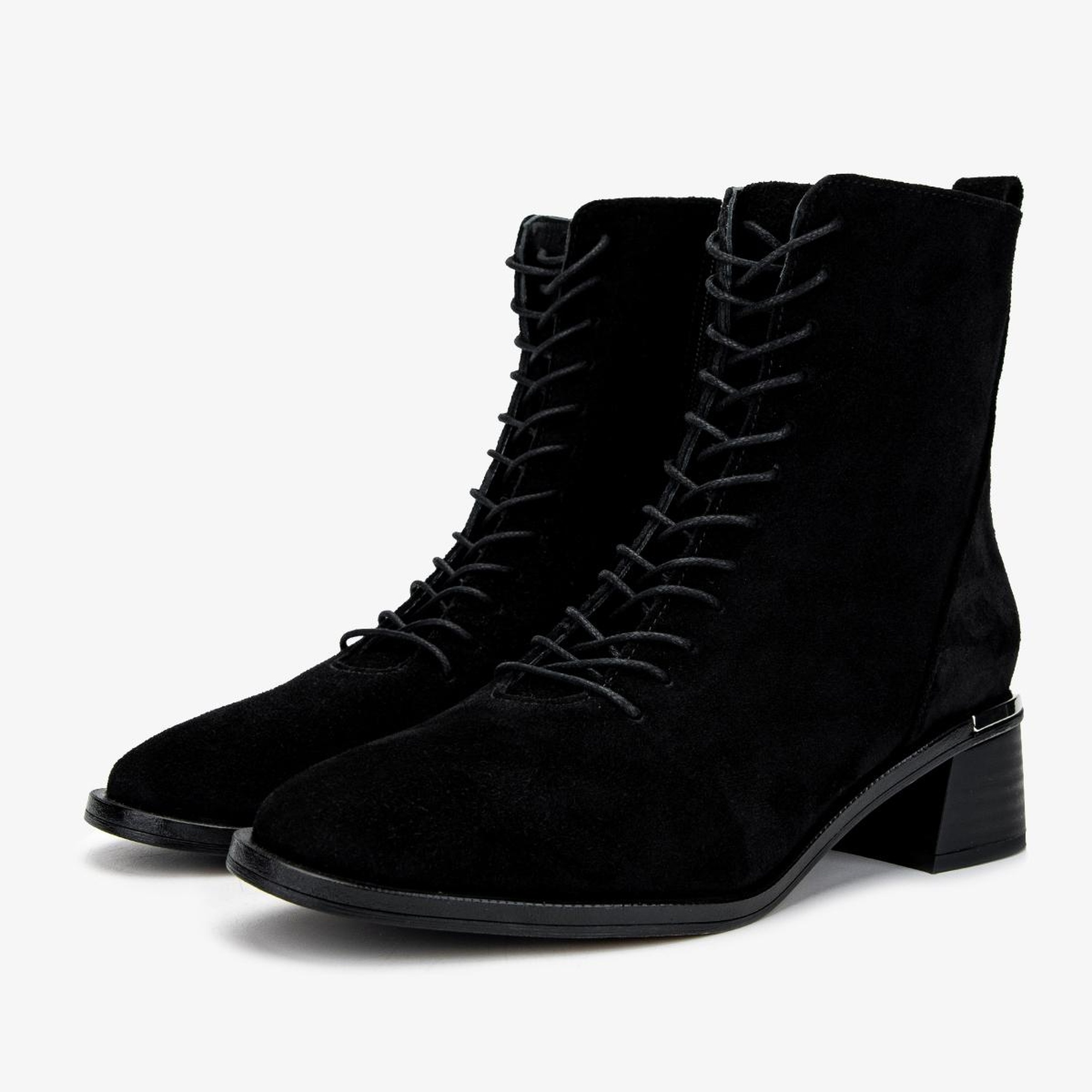 Valmenti Kadın . Siyah Süet Topuklu Bot