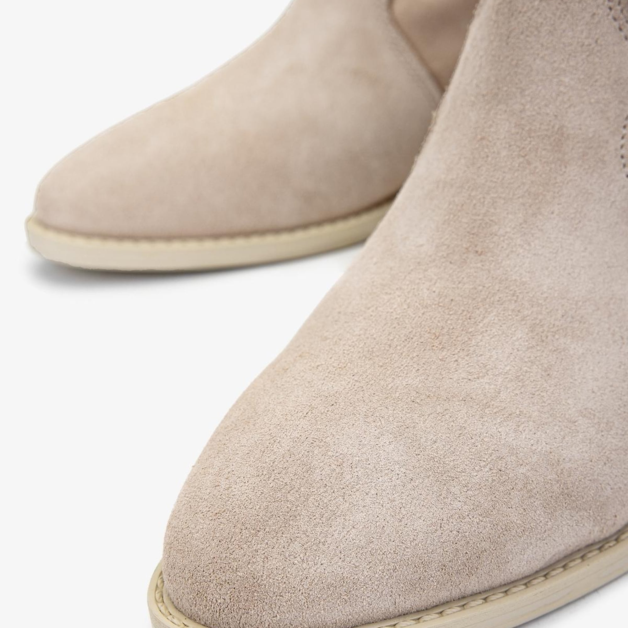 Valmenti Kadın . Bej Süet Casual Bot