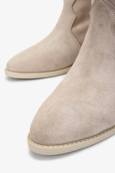  Valmenti Kadın . Bej Süet Casual Bot