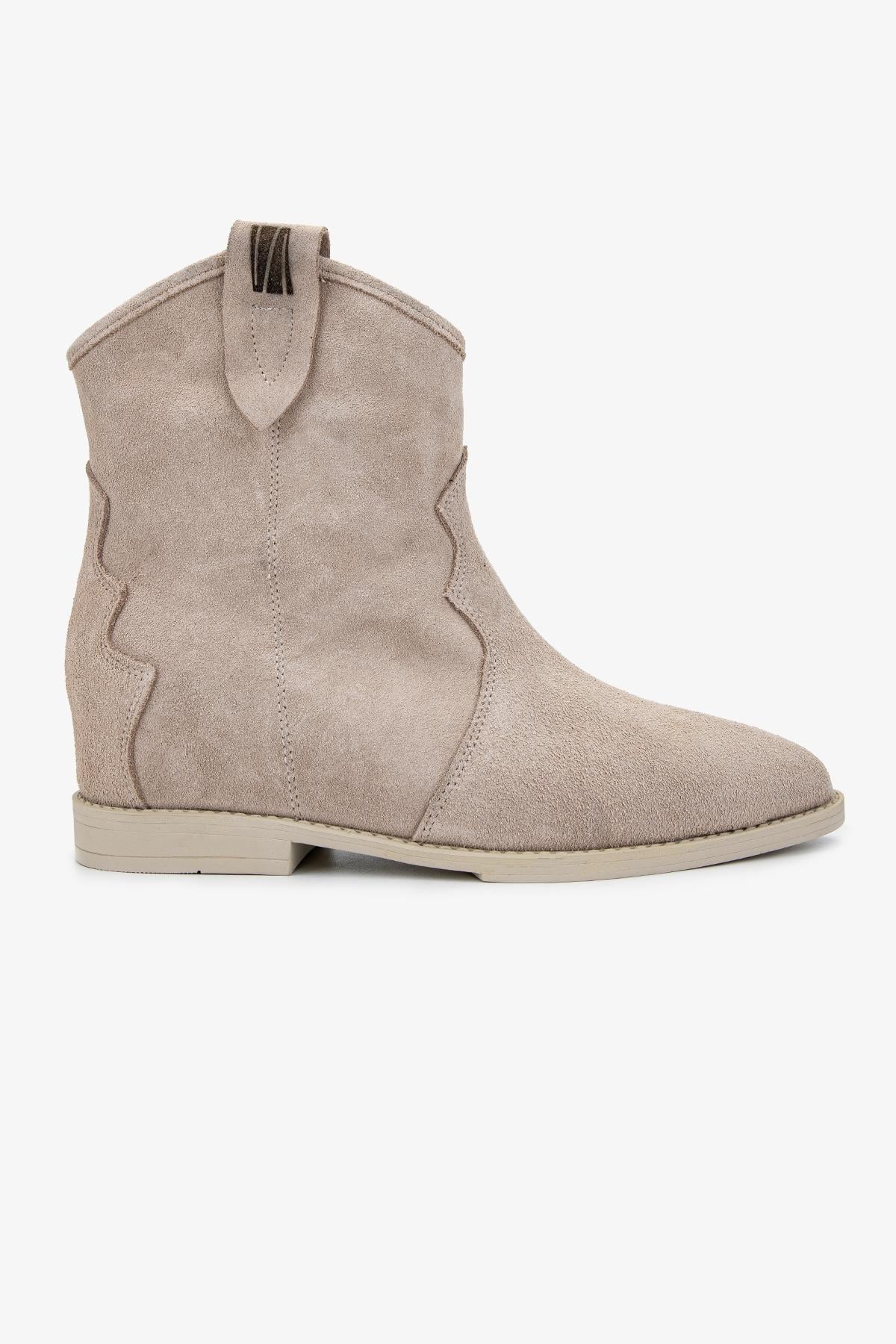  Valmenti Kadın . Bej Süet Casual Bot