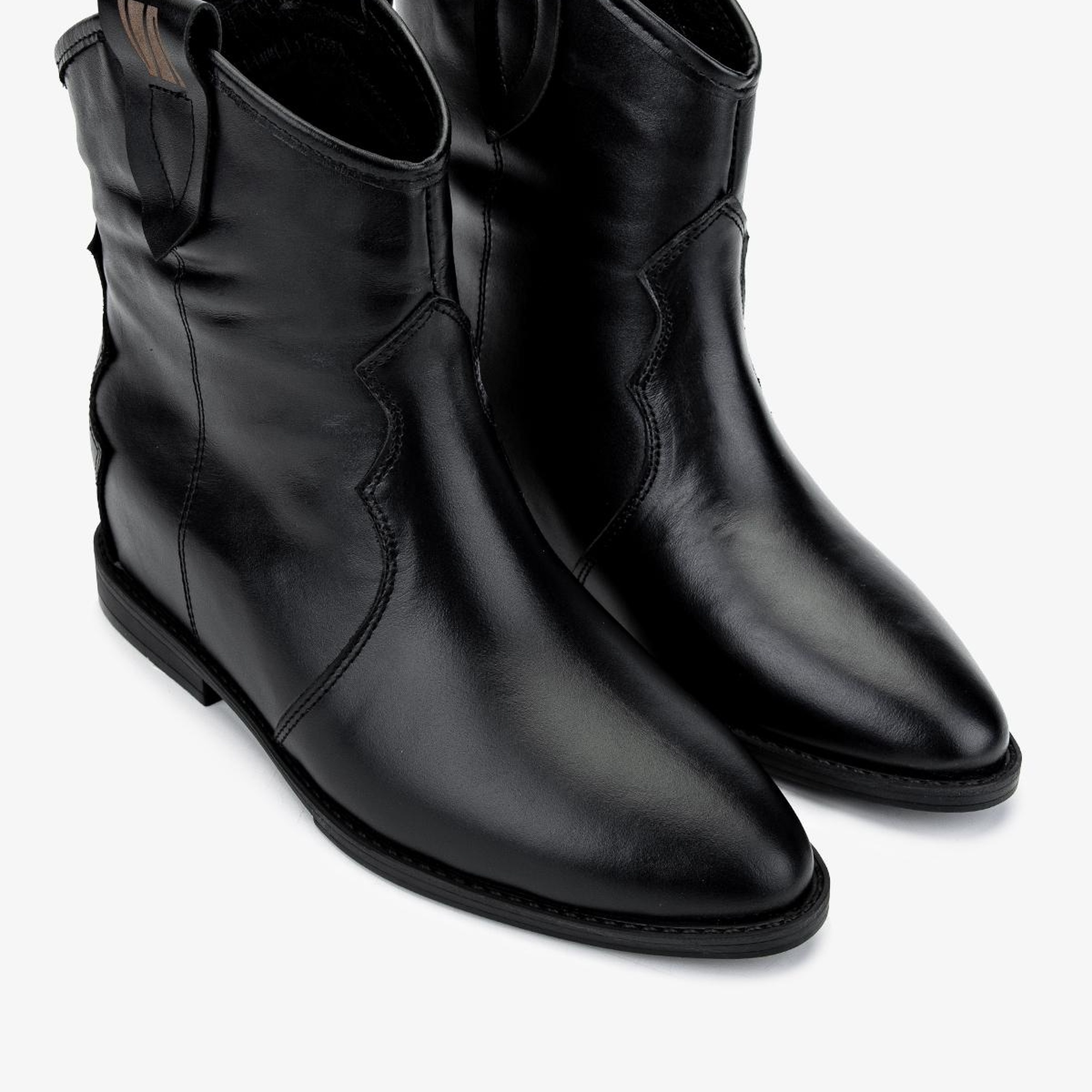 Valmenti Kadın . Siyah Deri Casual Bot