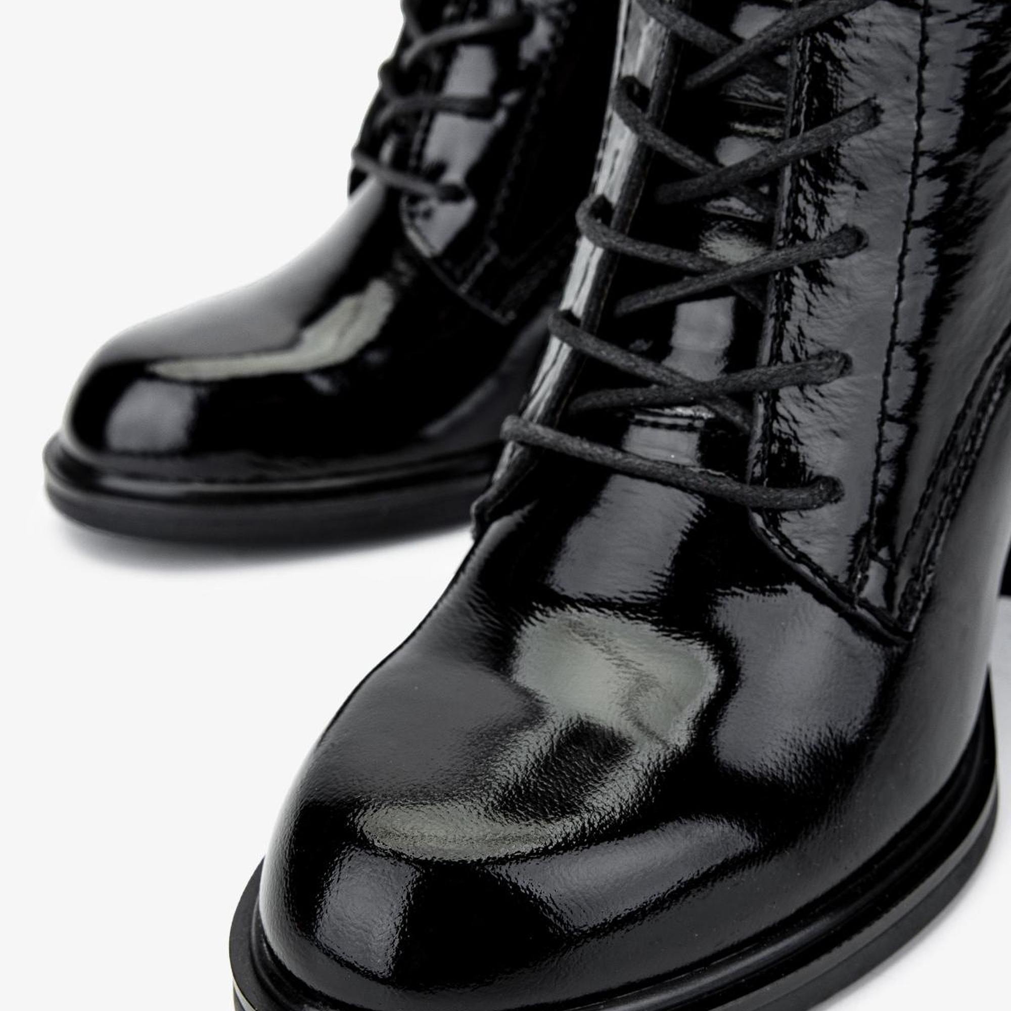 Valmenti Kadın Hakiki Deri Siyah Rugan Casual Bot