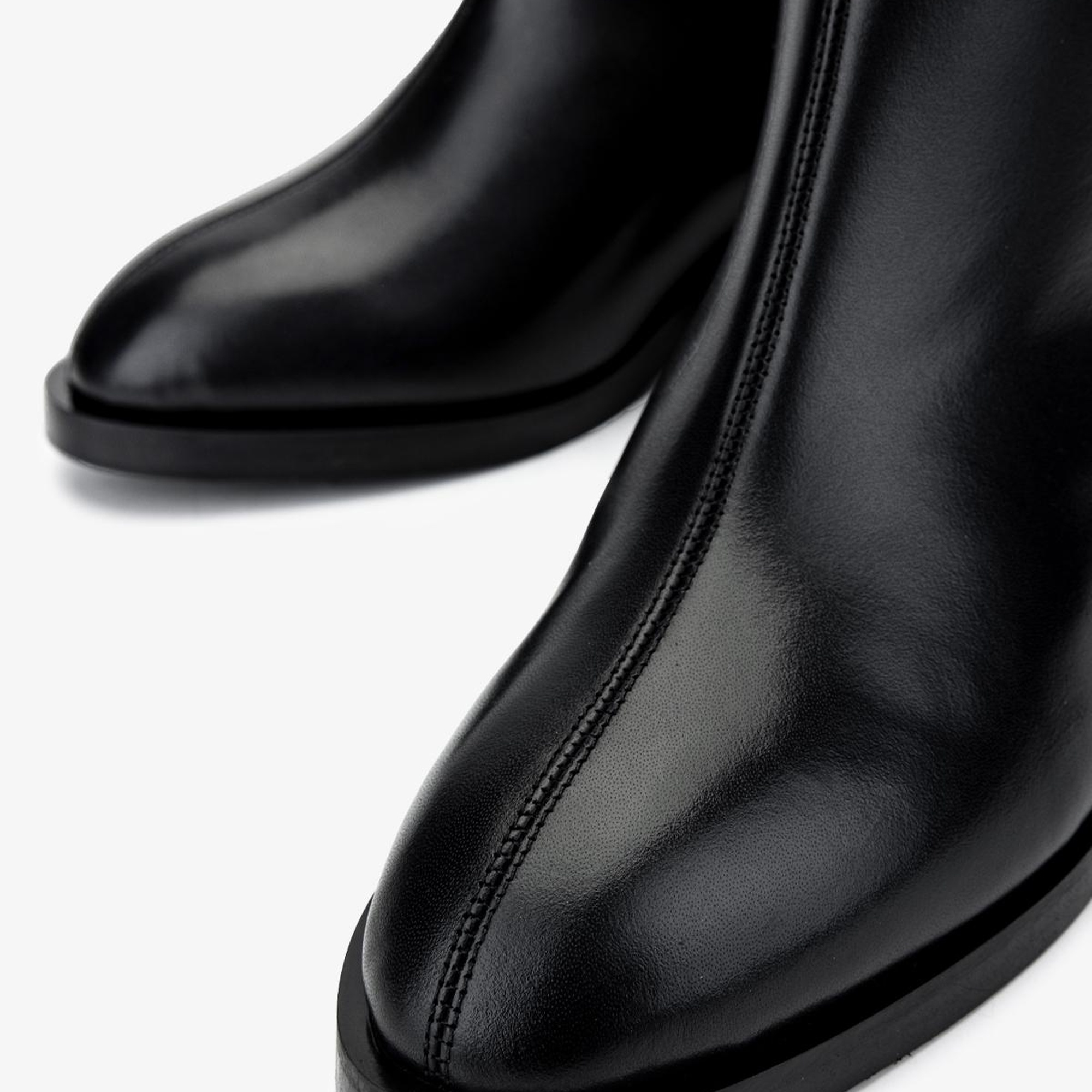 Valmenti Kadın Hakiki Deri Siyah Deri Topuklu Bot