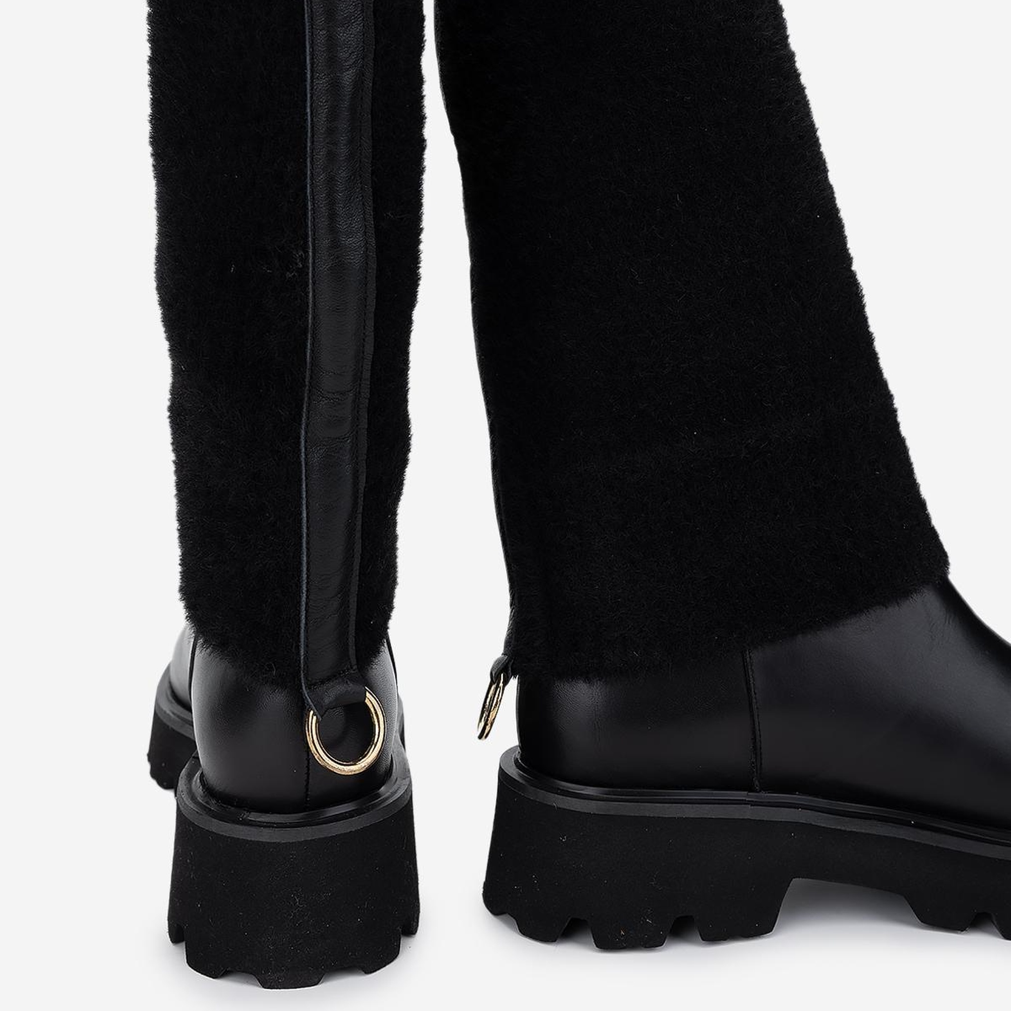 Valmenti Kadın Casual Bot