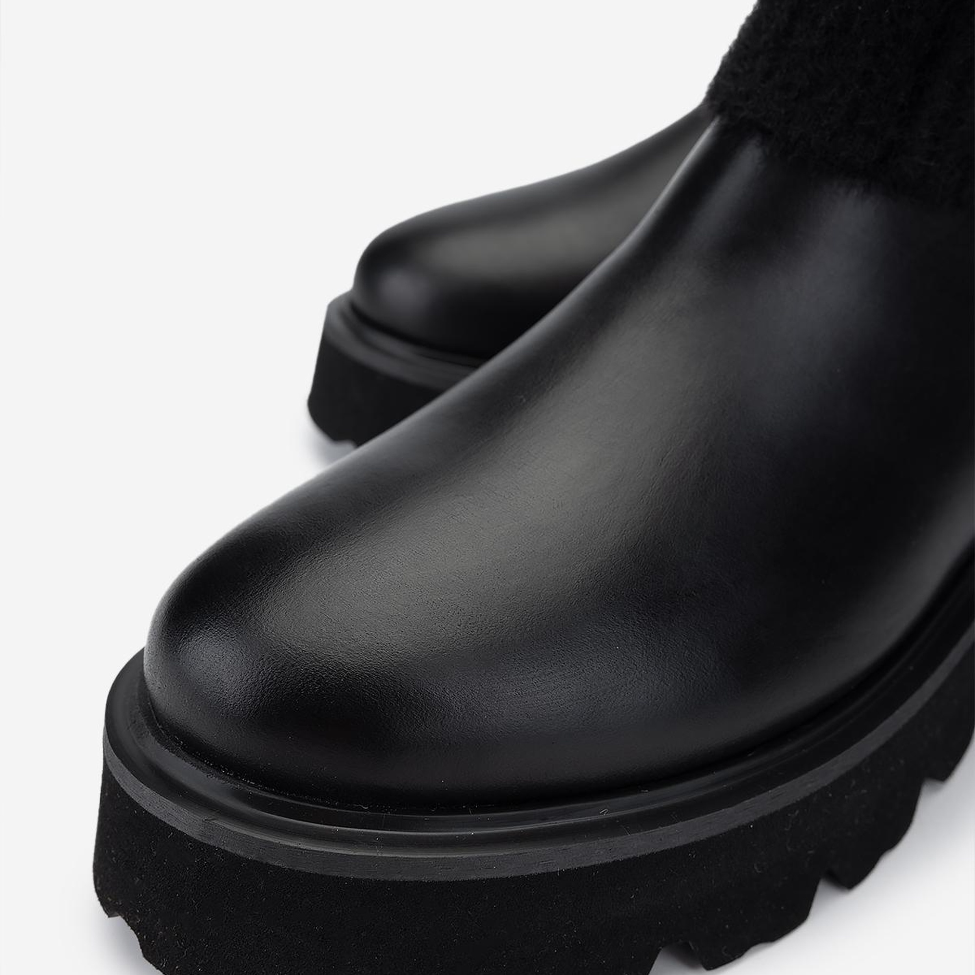 Valmenti Kadın Casual Bot