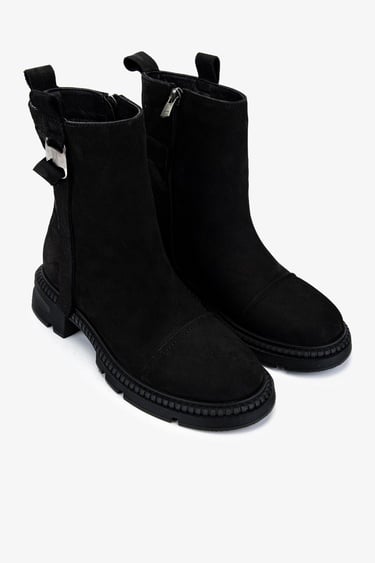  Valmenti Kadın . Siyah Nubuk Casual Bot