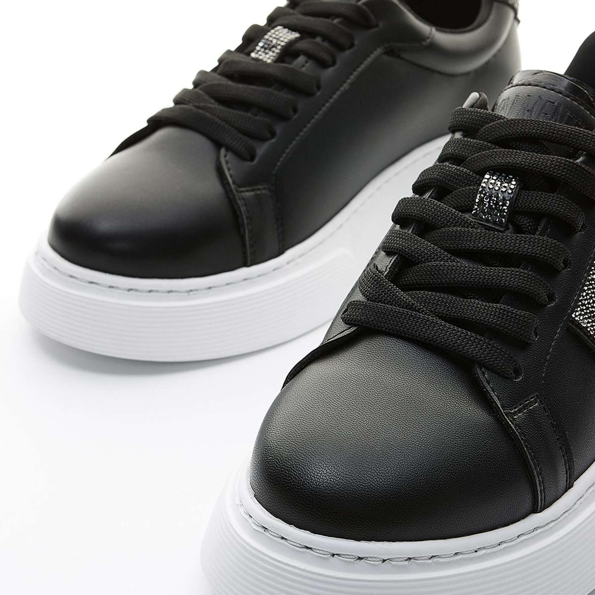 Valmenti Emilia Kadın Siyah Vegan Spor Ayakkabı