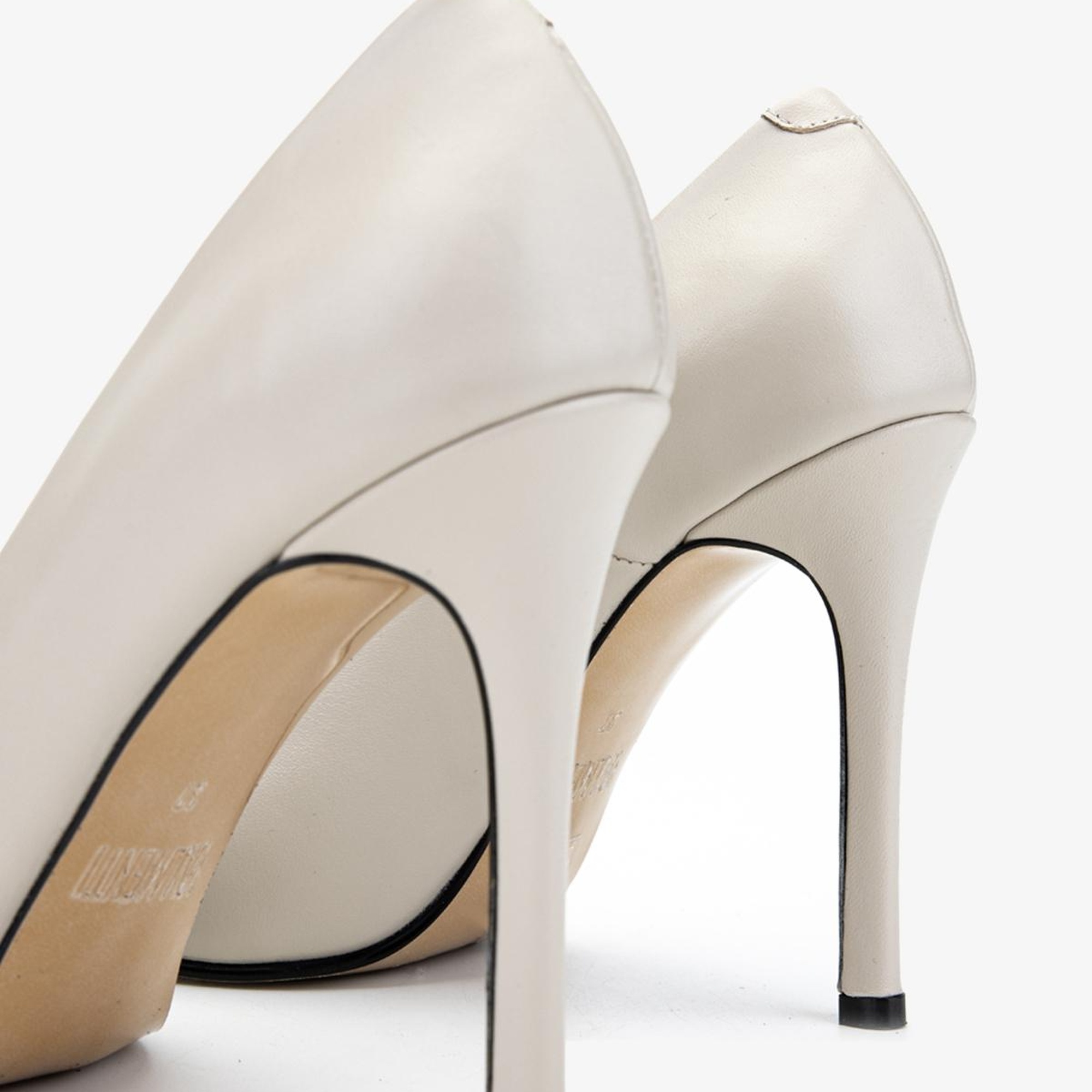 Valmenti Cielo Kadın Bej Hakiki Deri Topuklu Ayakkabı