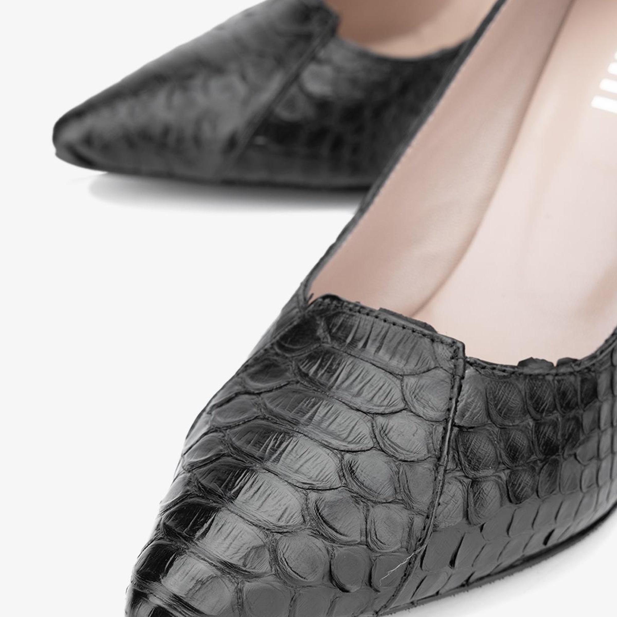 Valmenti Zeta Kadın Siyah Hakiki Deri Topuklu Ayakkabı