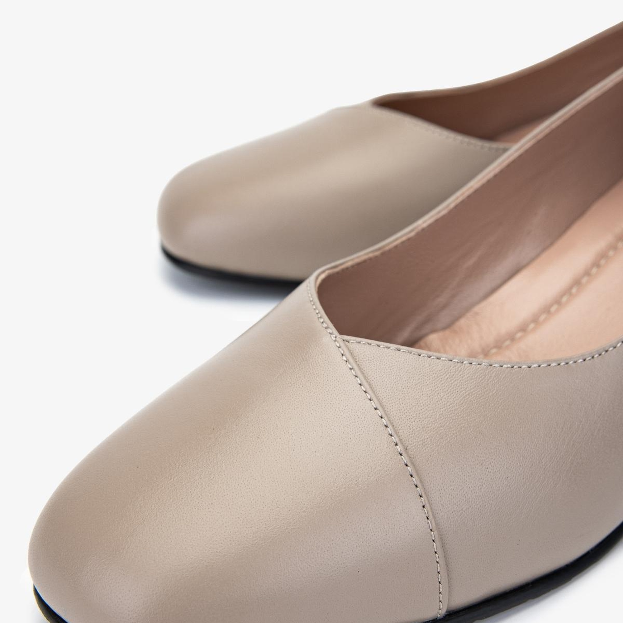 Valmenti Kadın Hakiki Deri Vizon Topuklu Ayakkabı