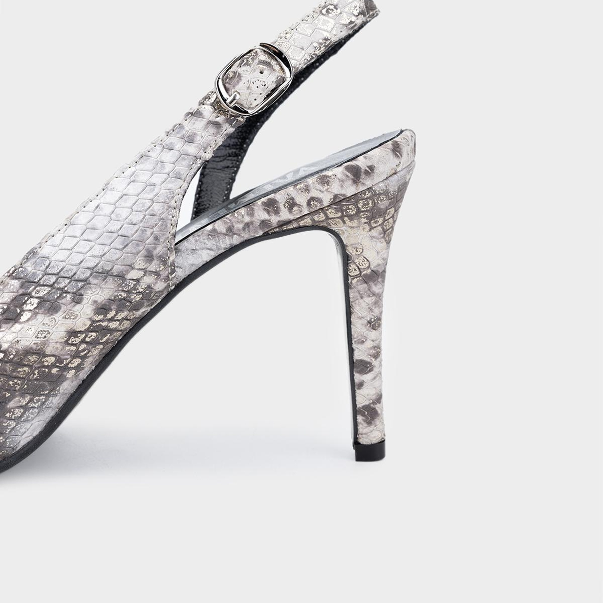 Valmenti Tpillo Kadın Bej Hakiki Deri Topuklu Ayakkabı