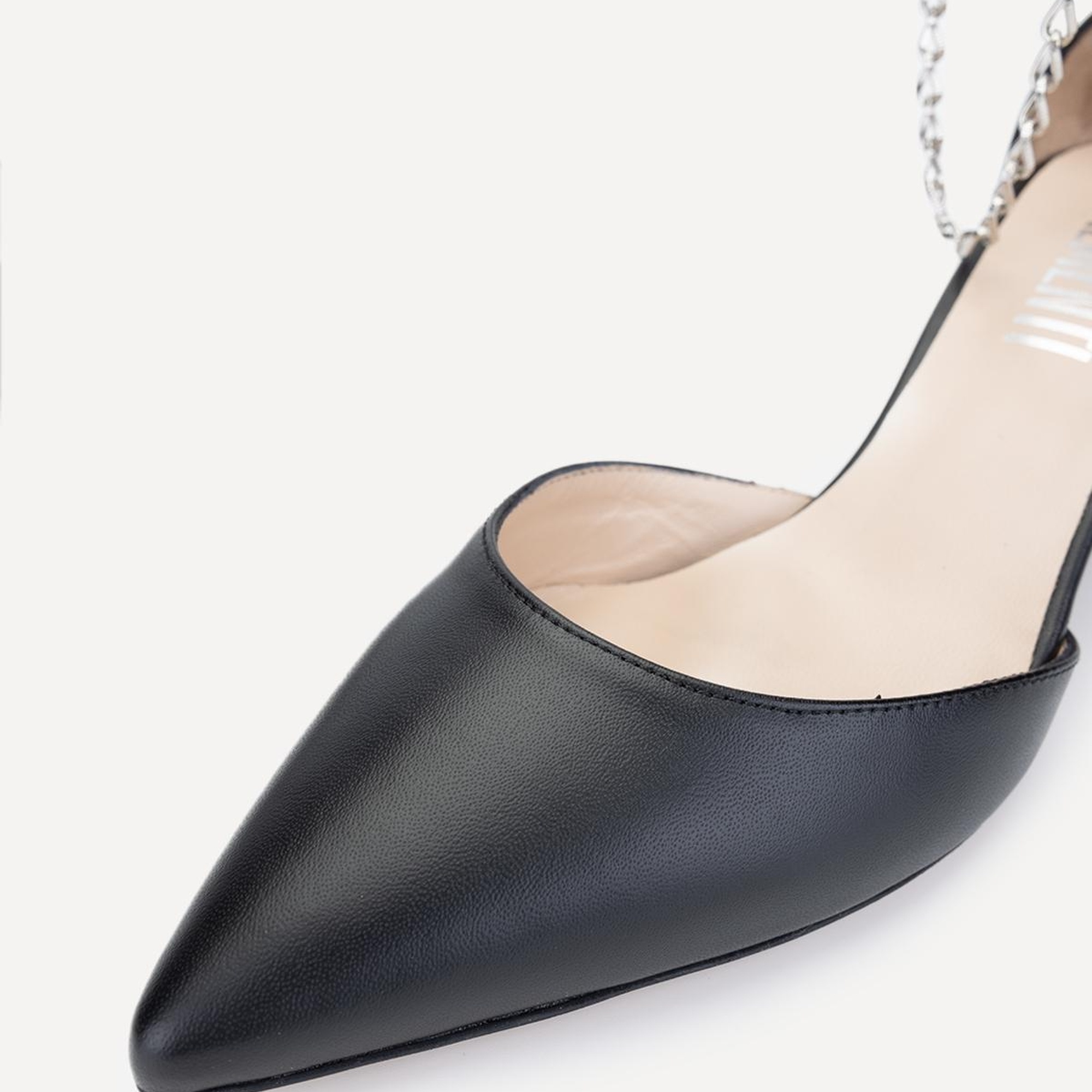 Valmenti Bianca Kadın Siyah Hakiki Deri Topuklu Ayakkabı