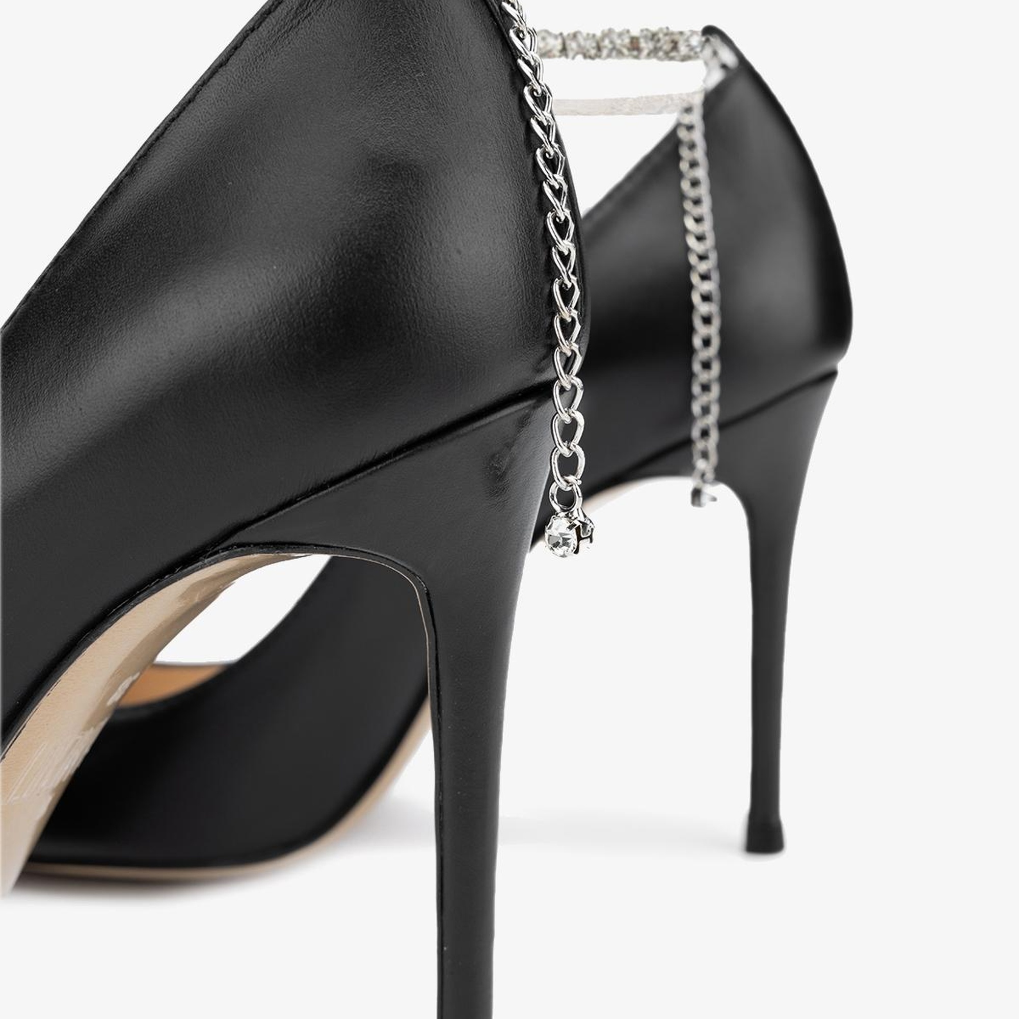 Valmenti Star Kadın Siyah Hakiki Deri Topuklu Ayakkabı