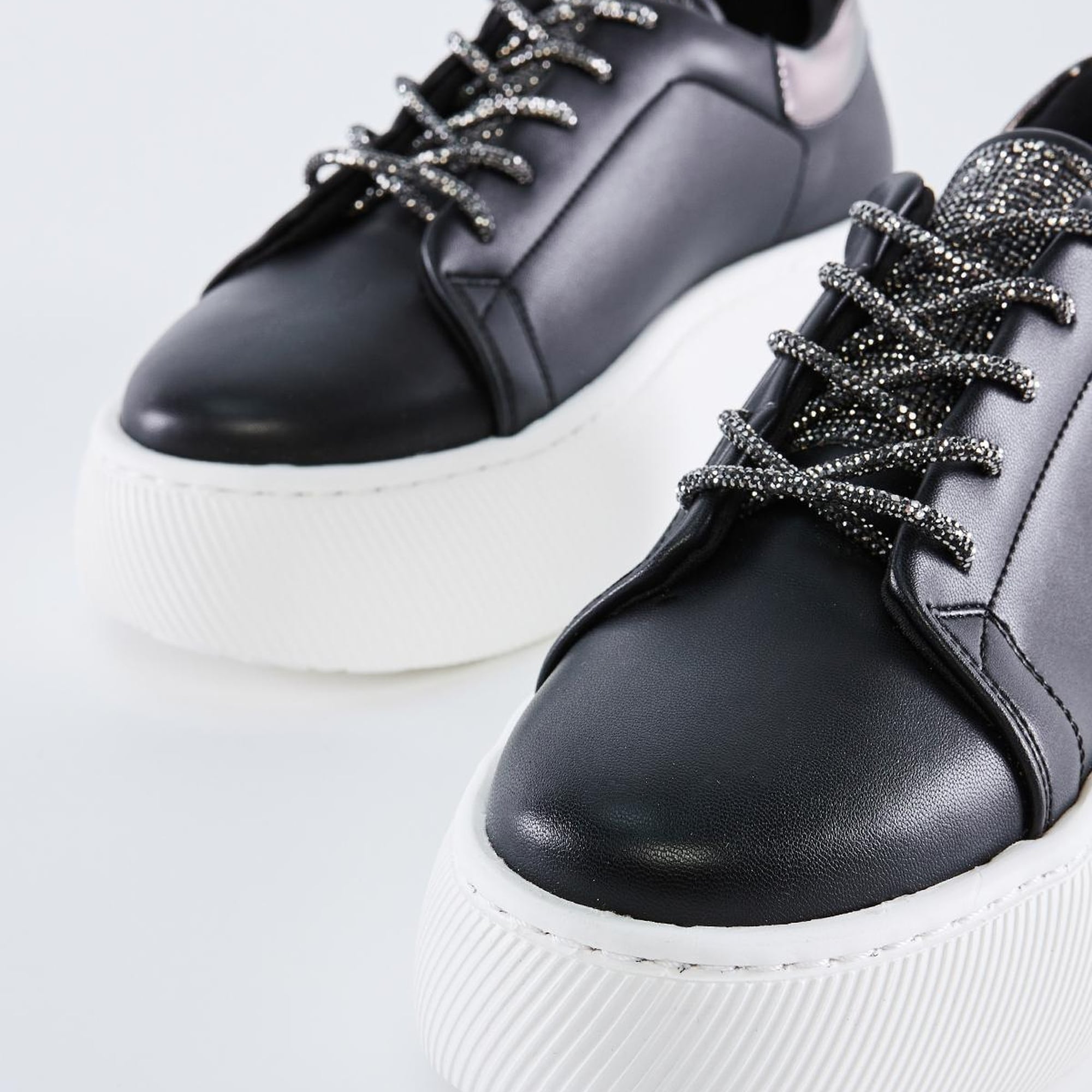 Valmenti Moena Kadın Siyah Vegan Spor Ayakkabı