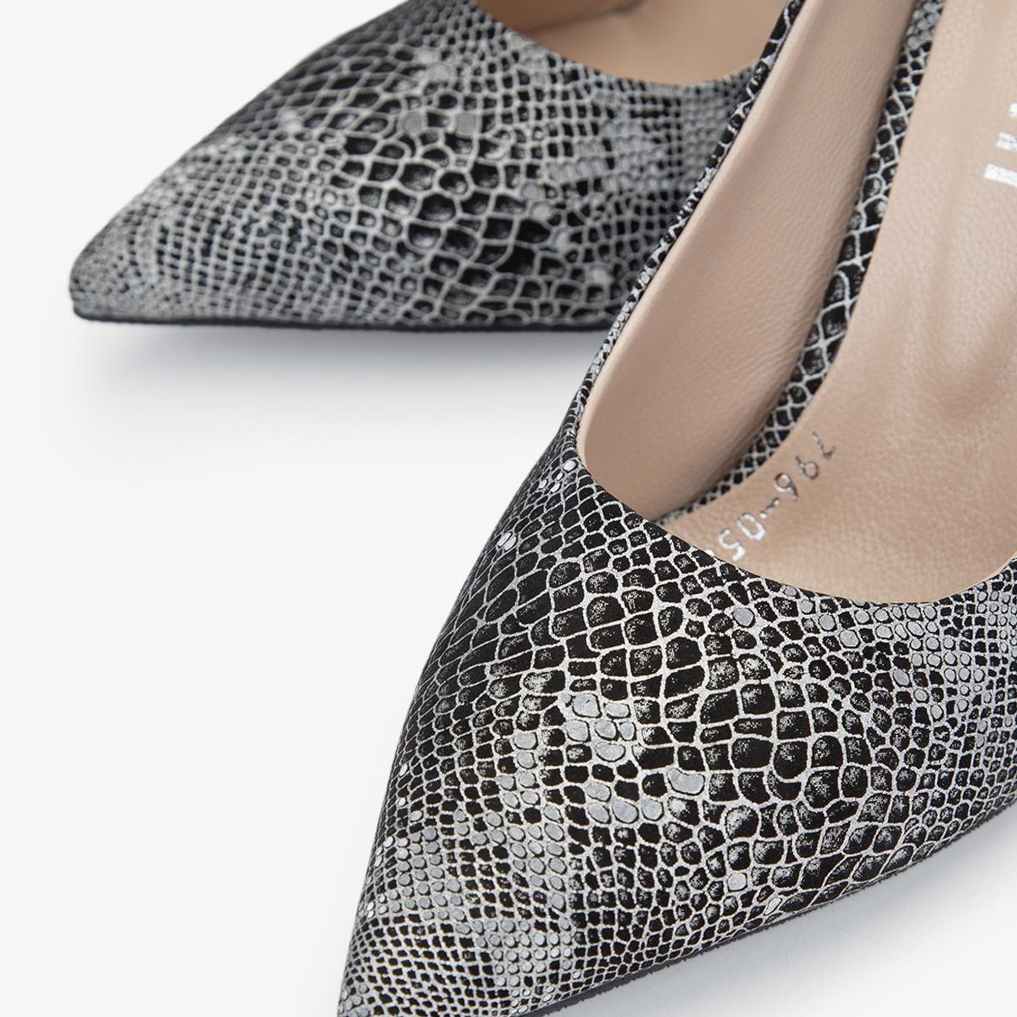 Valmenti Rigel Kadın Siyah Hakiki Deri Topuklu Ayakkabı