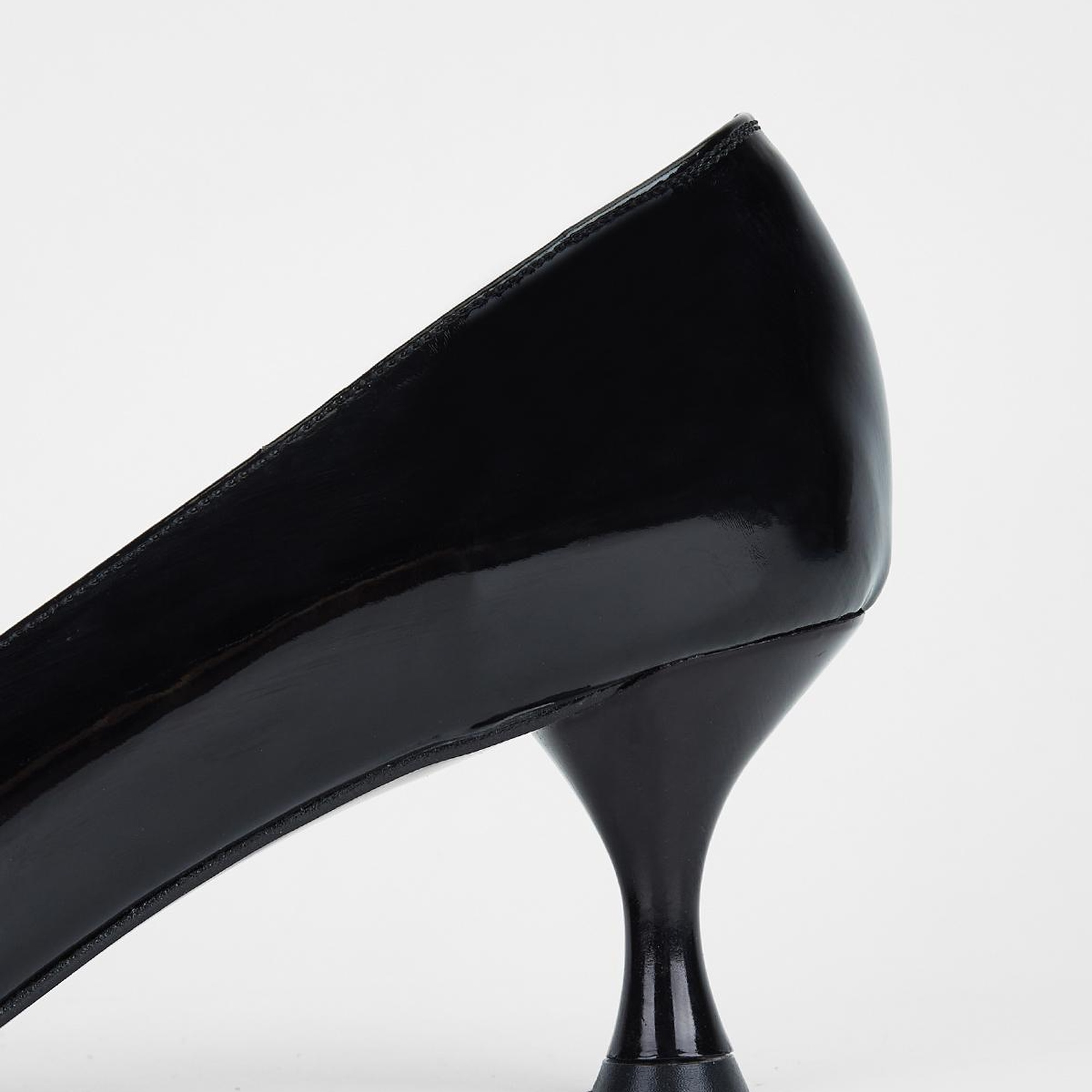 Valmenti Kadın Siyah Rugan Vegan Topuklu Ayakkabı