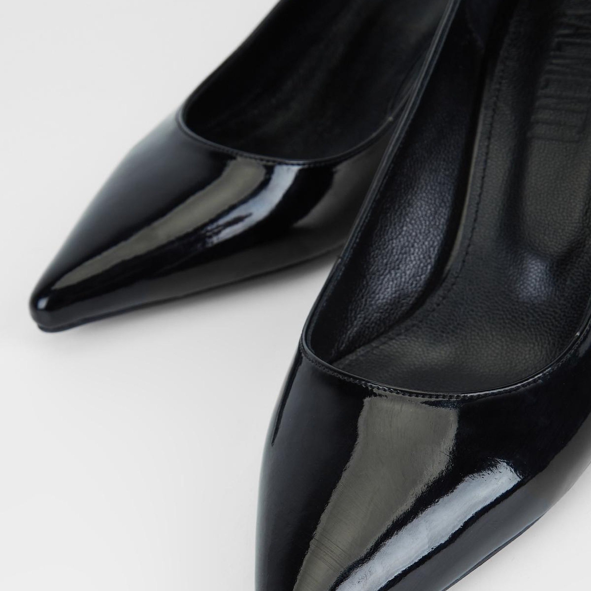 Valmenti Kadın Siyah Rugan Vegan Topuklu Ayakkabı