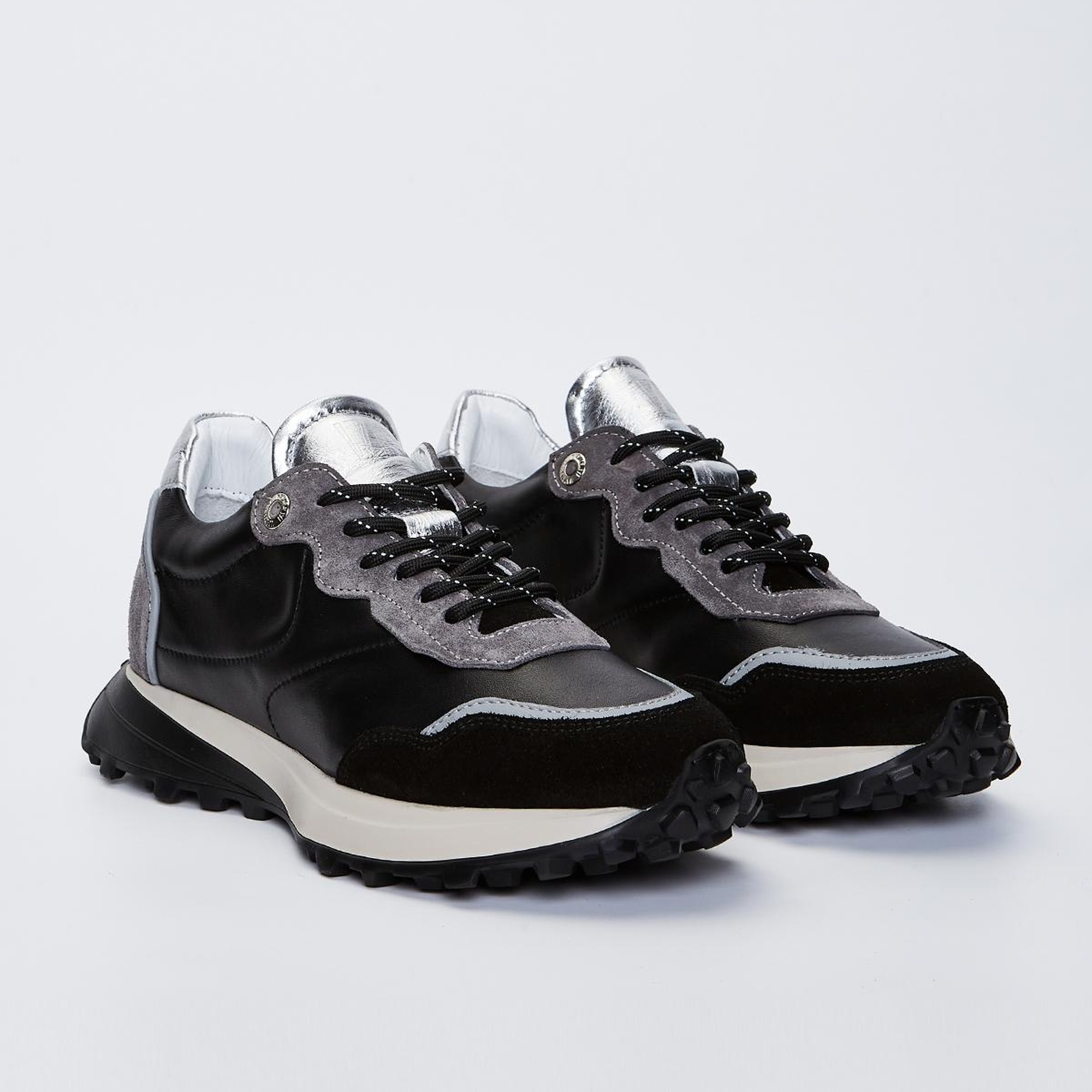 Valmenti Jianna Kadın Siyah Hakiki Deri Spor Ayakkabı