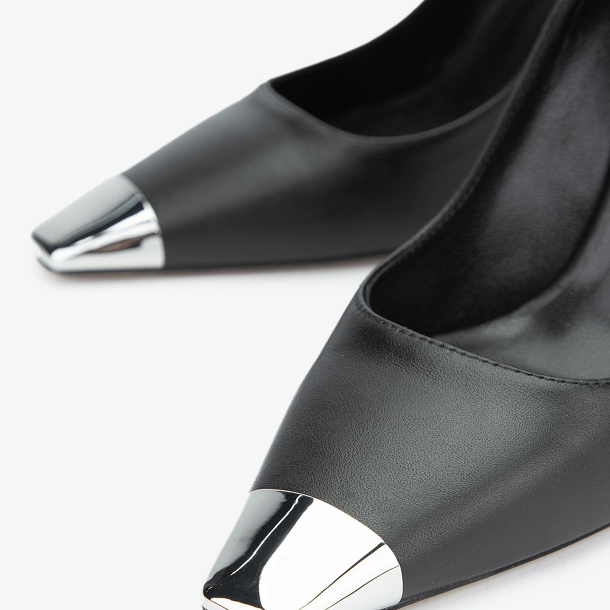 Valmenti Zimzy Kadın Siyah Hakiki Deri Topuklu Ayakkabı