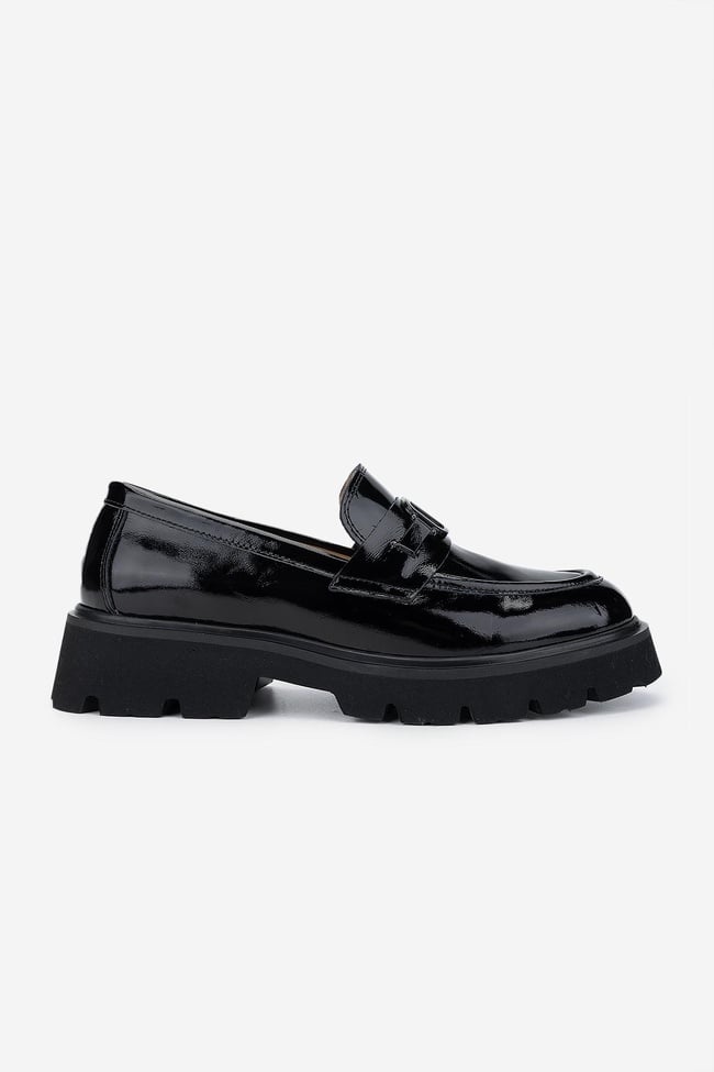  Valmenti Kadın Hakiki Deri Siyah Rugan Loafer Ayakkabı