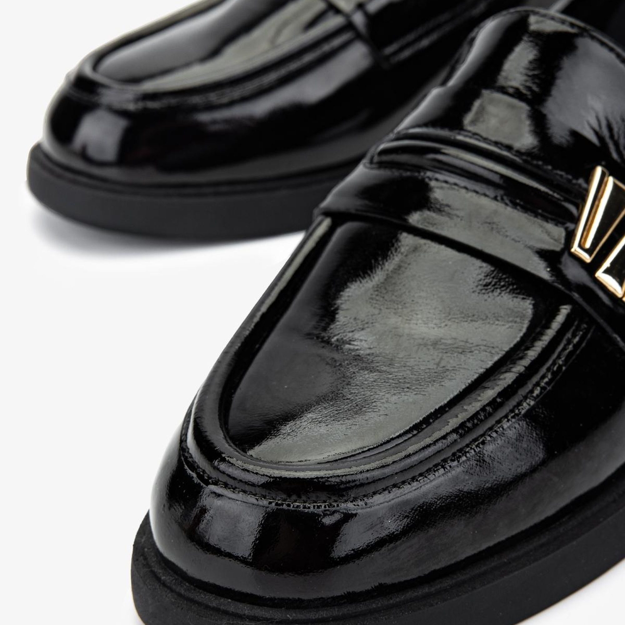 Valmenti Kadın Hakiki Deri Siyah Rugan Loafer Ayakkabı