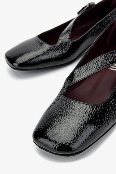  Valmenti Kadın Hakiki Deri Siyah Rugan Babet Ayakkabı