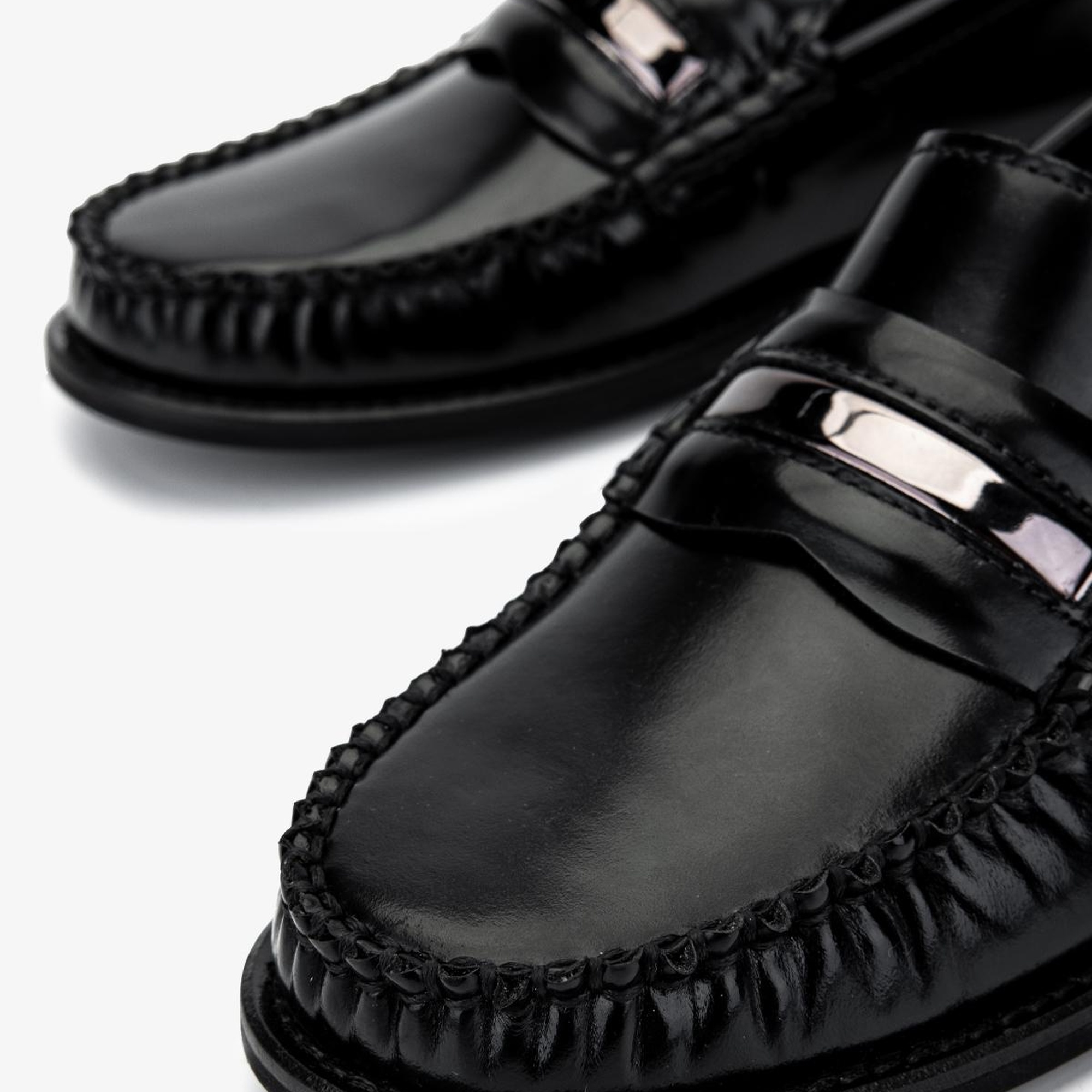 Valmenti Kadın Siyah Açma Loafer Ayakkabı