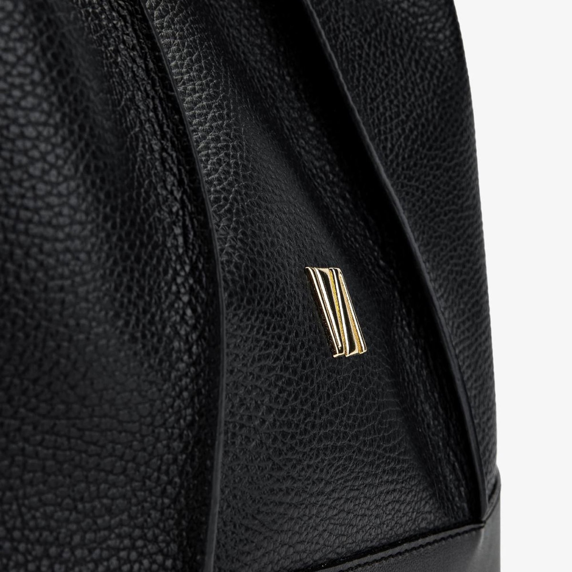 Valmenti Kadın Hakiki Deri Siyah Floter Omuz Çanta