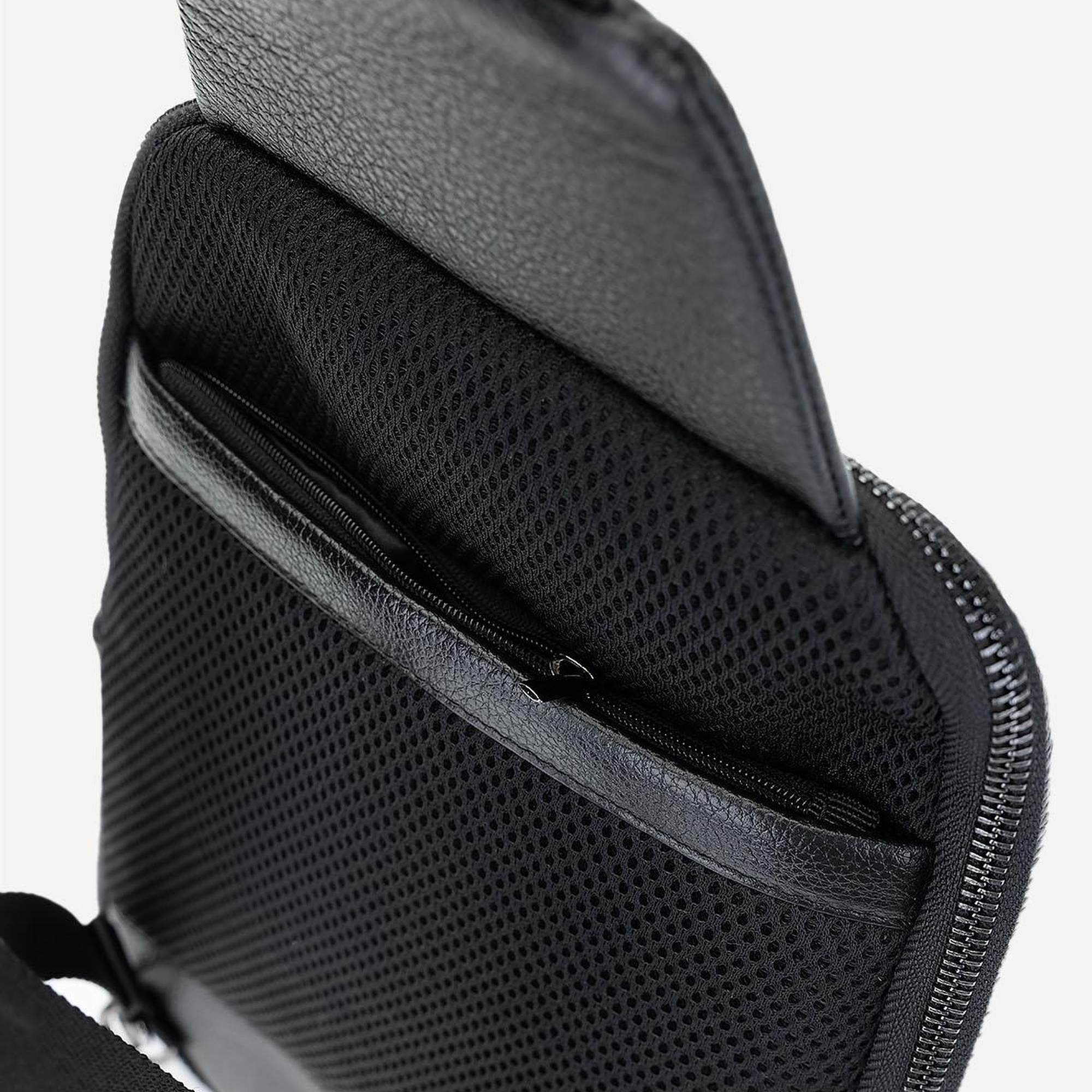 Valmenti Erkek Hakiki Deri Siyah Deri Body Bag Çanta