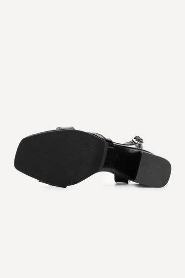  Valmenti Zayna Kadın Siyah Açma Hakiki Deri Sandalet