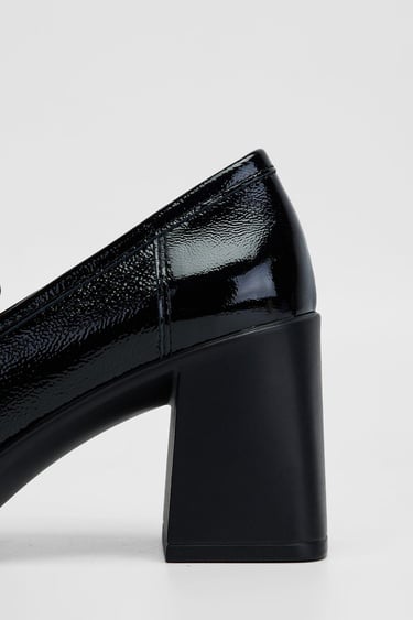  Valmenti Kadın Siyah Rugan Hakiki Deri Topuklu Ayakkabı