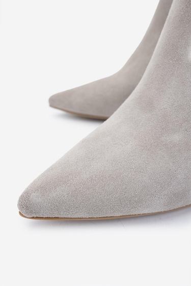  Valmenti Kadın Bej Süet Topuklu Çizme