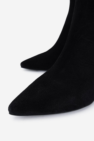  Valmenti Kadın . Siyah Süet Topuklu Çizme