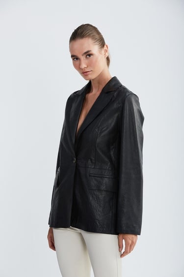  Valmenti Kadın Siyah Hakiki Deri Ceket