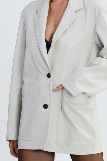  Valmenti Kadın Kırık Beyaz Hakiki Deri Ceket