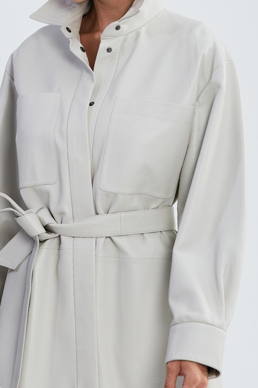  Valmenti Kadın Kırık Beyaz Hakiki Deri Deri Gömlek