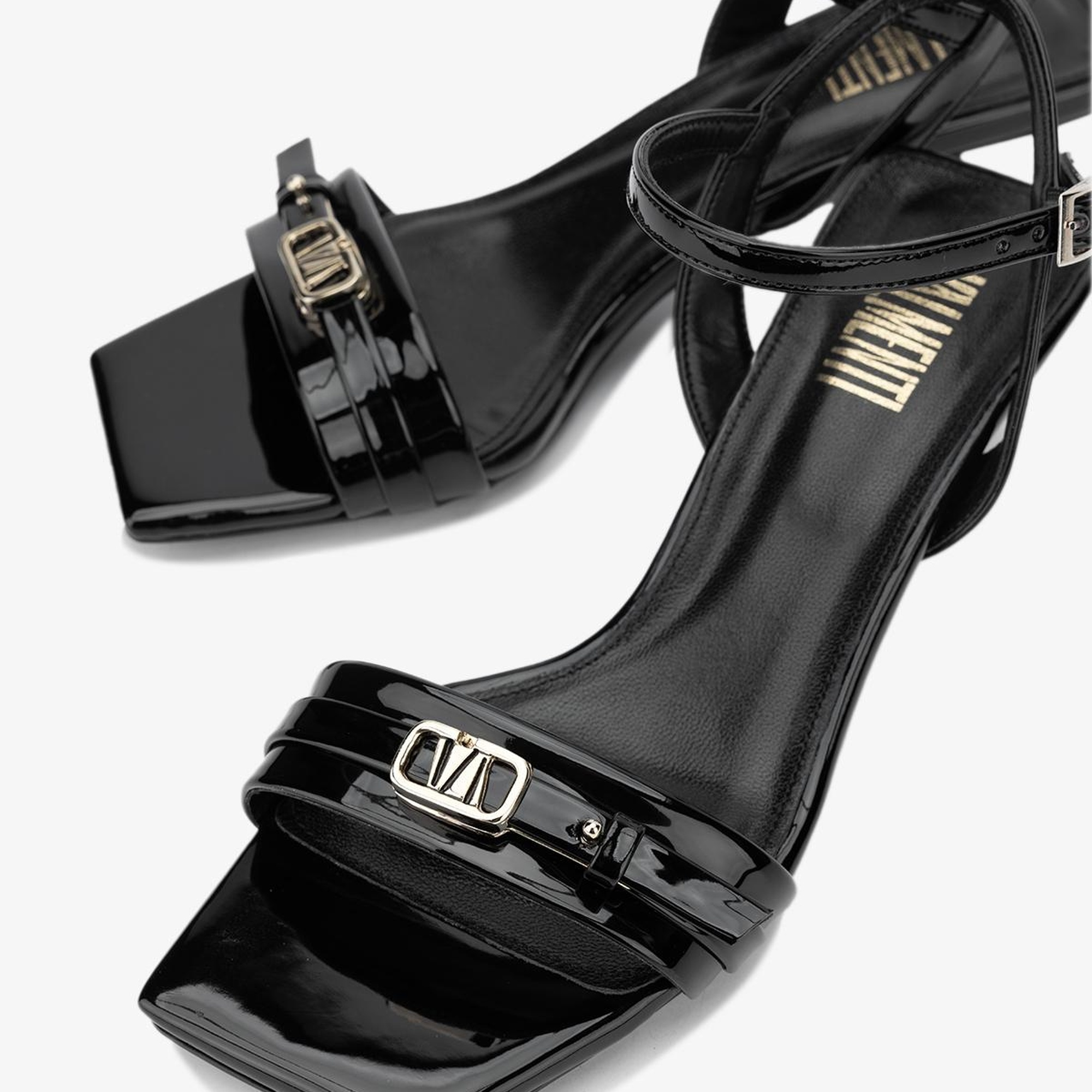 Valmenti Oro Kadın Siyah Rugan Hakiki Deri Topuklu Sandalet