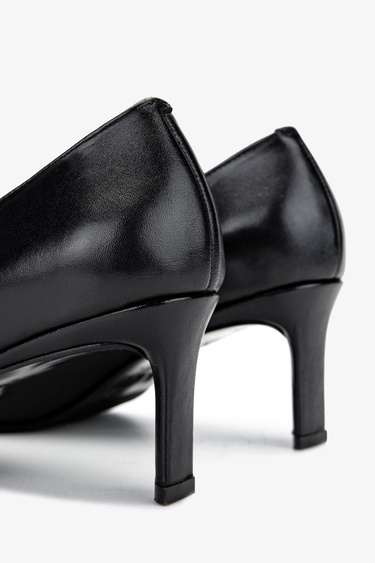  Valmenti Kadın Hakiki Deri Siyah Deri Topuklu Ayakkabı