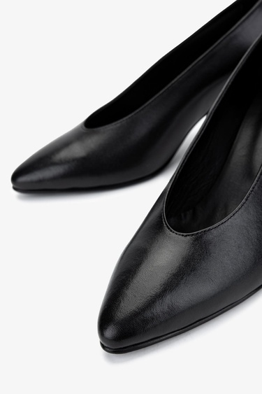  Valmenti Kadın Hakiki Deri Siyah Deri Topuklu Ayakkabı