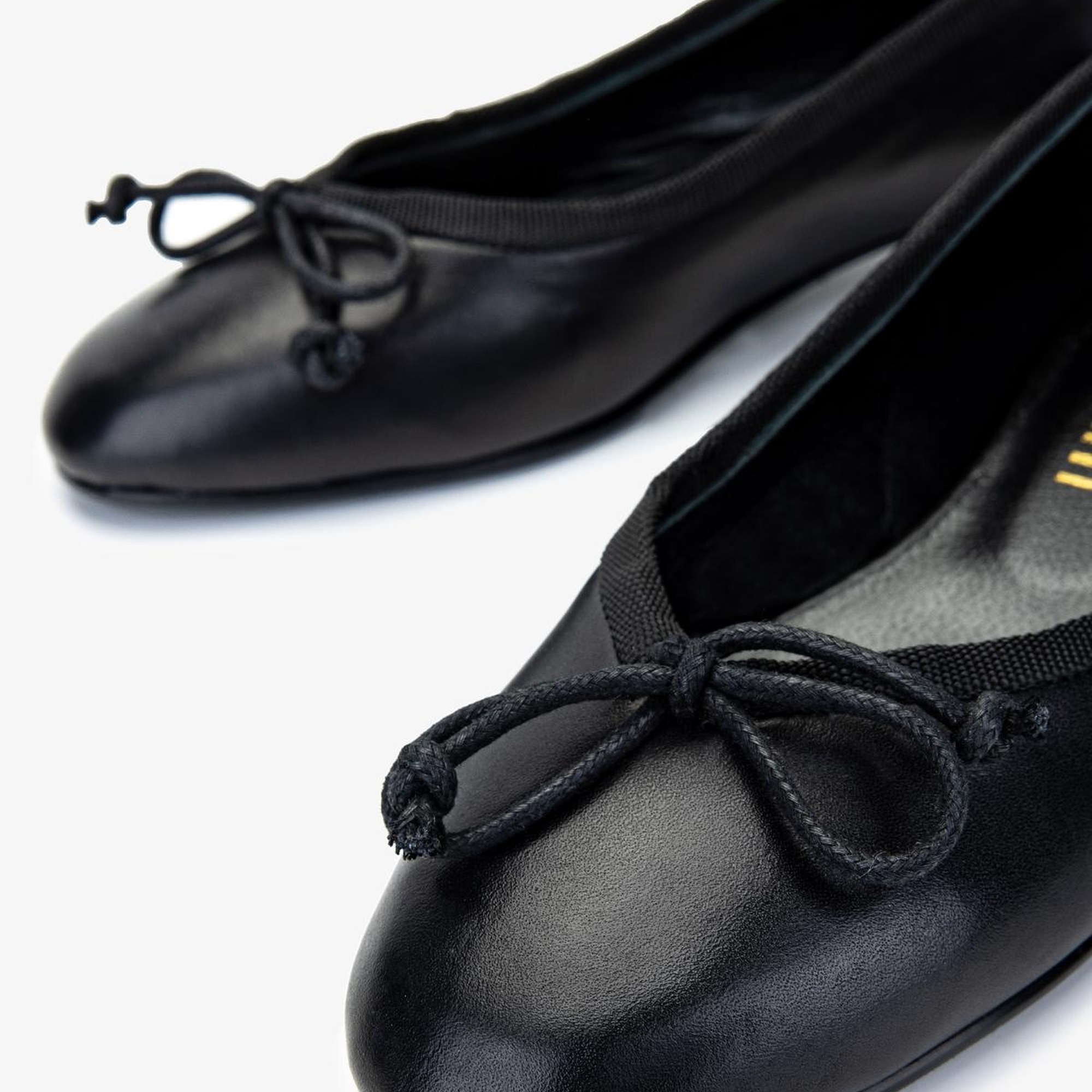 Valmenti Kadın Hakiki Deri Siyah Deri Babet Ayakkabı