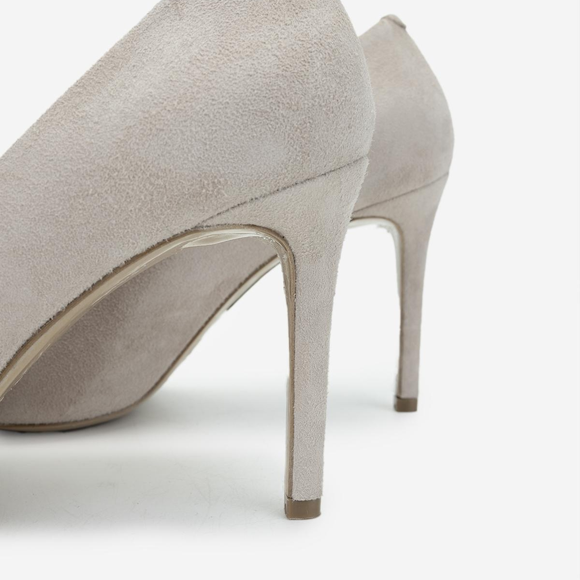 Valmenti Kadın Hakiki Deri Bej Süet Topuklu Ayakkabı