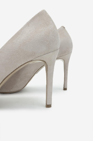  Valmenti Kadın Hakiki Deri Bej Süet Topuklu Ayakkabı