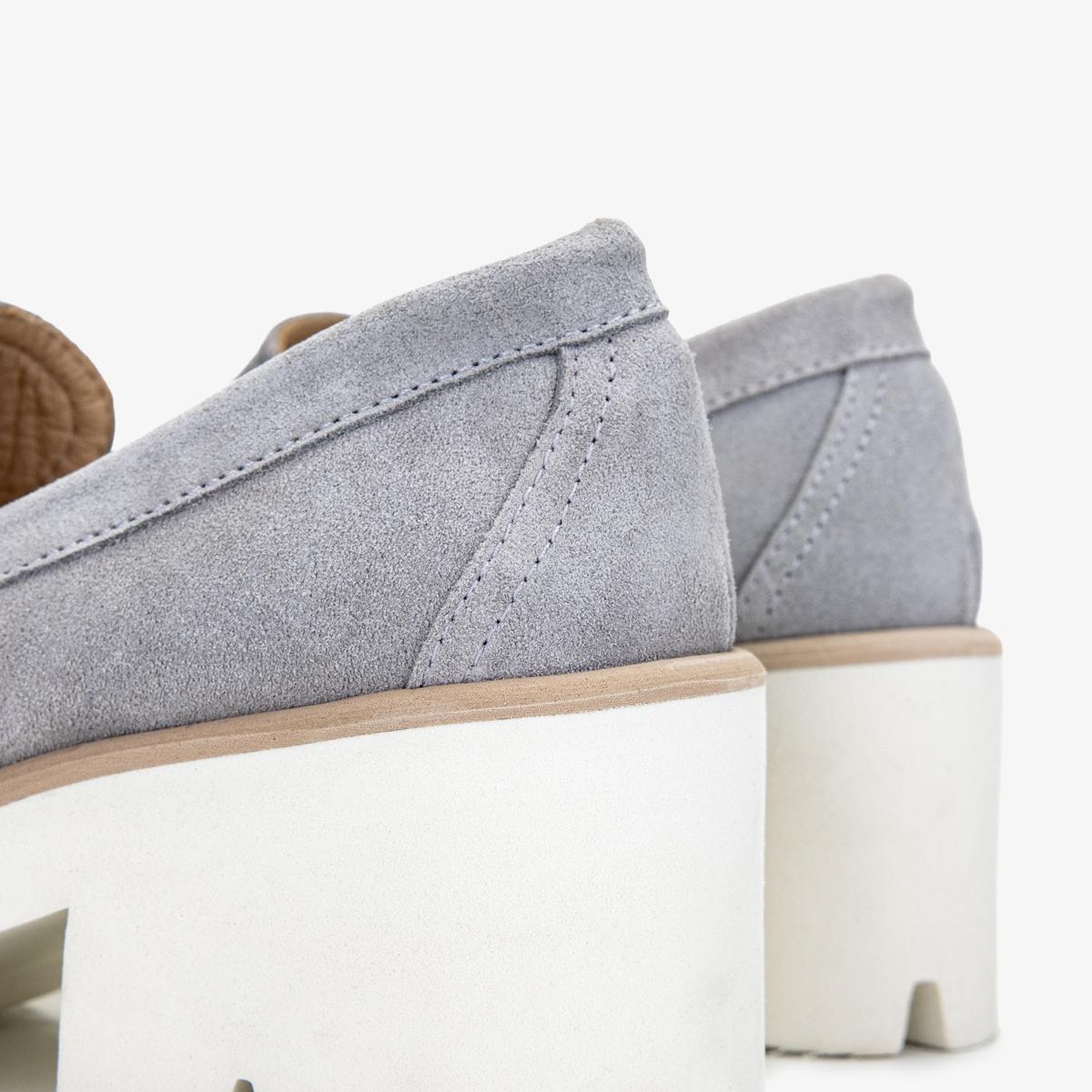 Valmenti Kadın Hakiki Deri Taş Süet Topuklu Ayakkabı