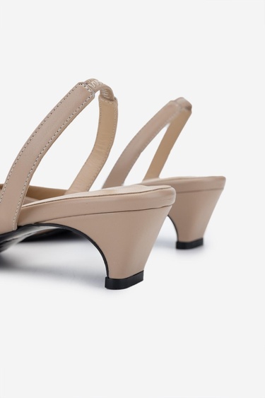  Valmenti Kadın Bej Topuklu Ayakkabı