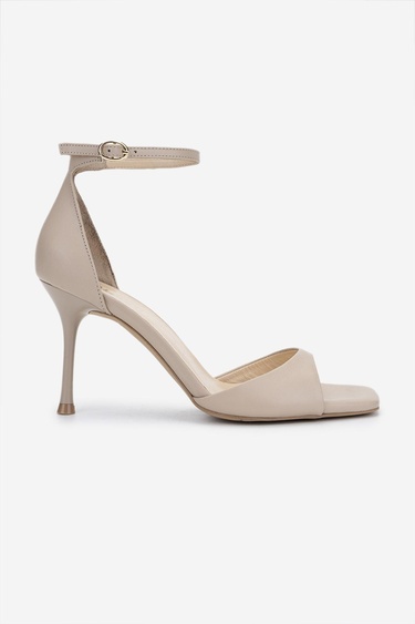  Valmenti Kadın Bej Topuklu Ayakkabı