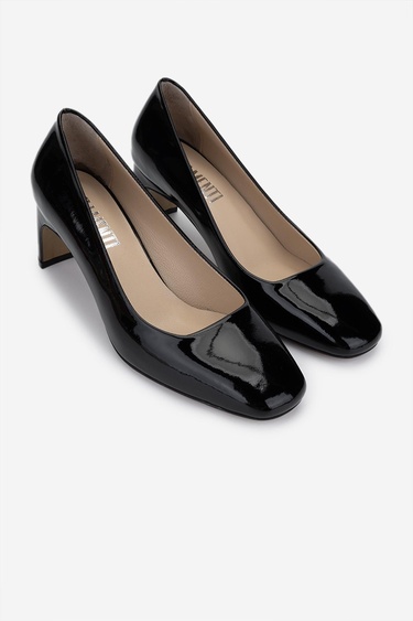  Valmenti Kadın Hakiki Deri Siyah Rugan Topuklu Ayakkabı