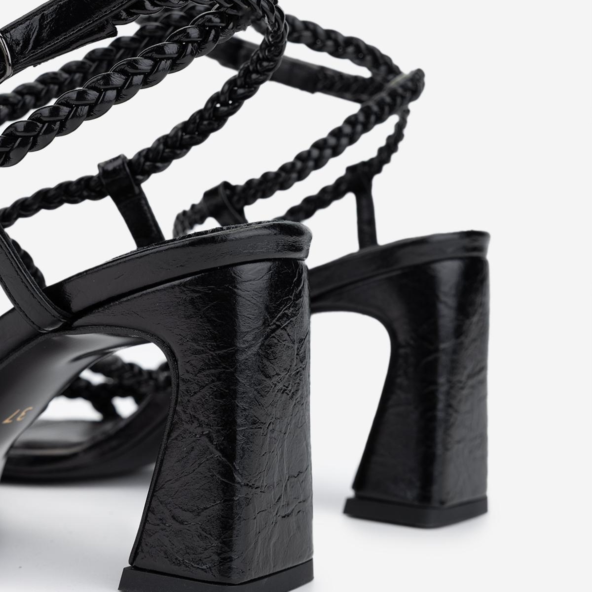 Valmenti Kadın Vegan Siyah Topuklu Ayakkabı